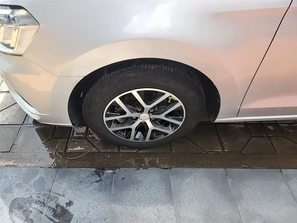Volkswagen Jetta 2017 1.5L Automatic Fashion фото 23