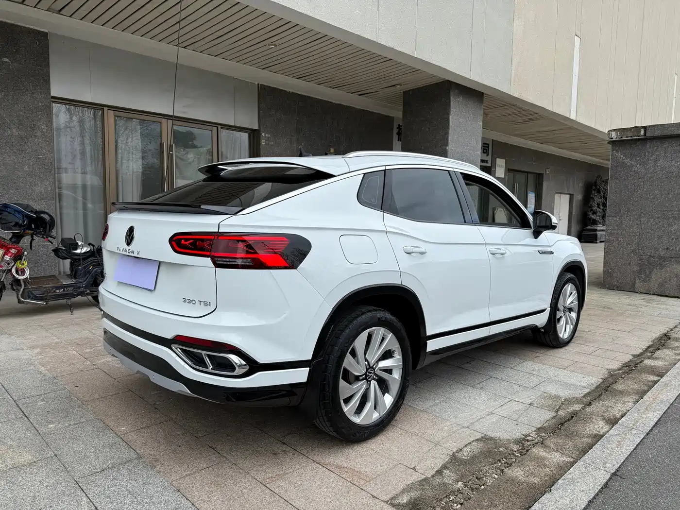 Volkswagen Tayron X 2020 330TSI 2WD Premium Smart Edition фото 8