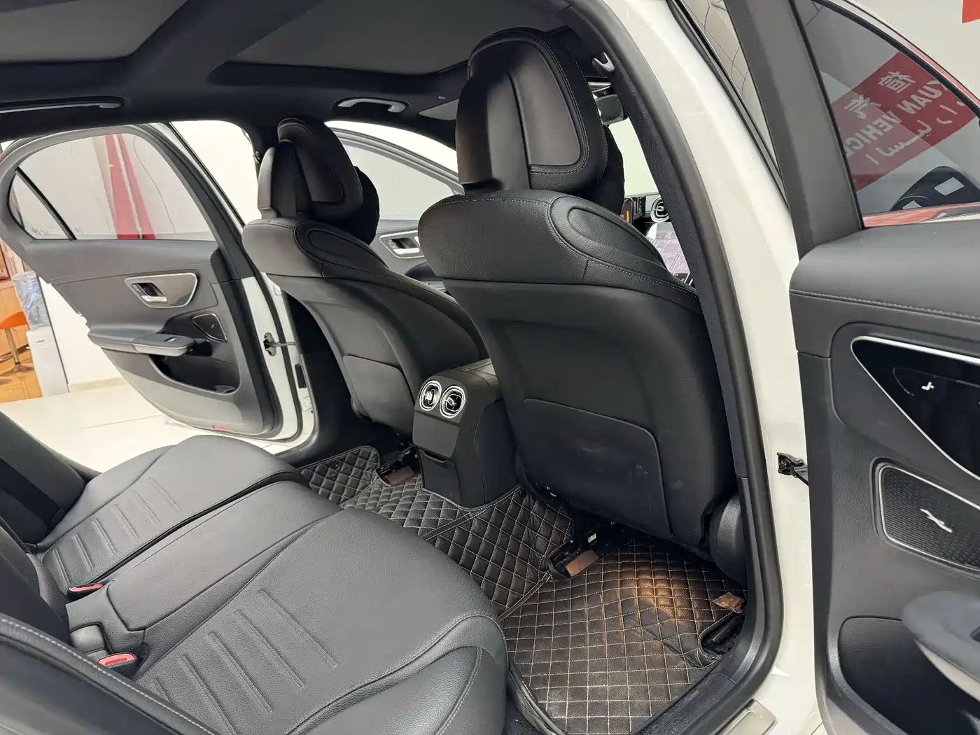 Mercedes-Benz C-Class 2024 C 260 L Sport фото 6