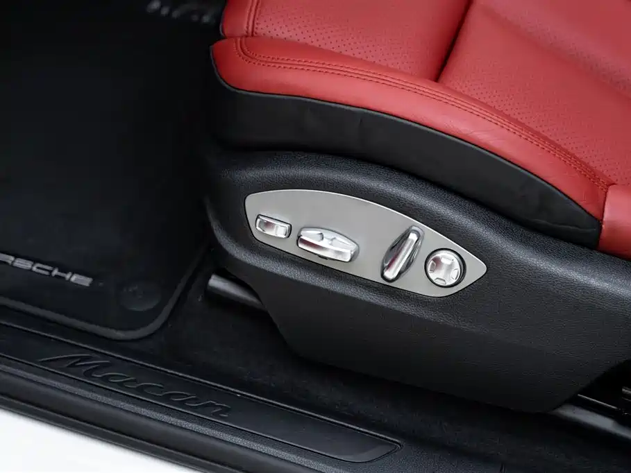 Porsche Macan 2020 Macan 2.0T фото 17