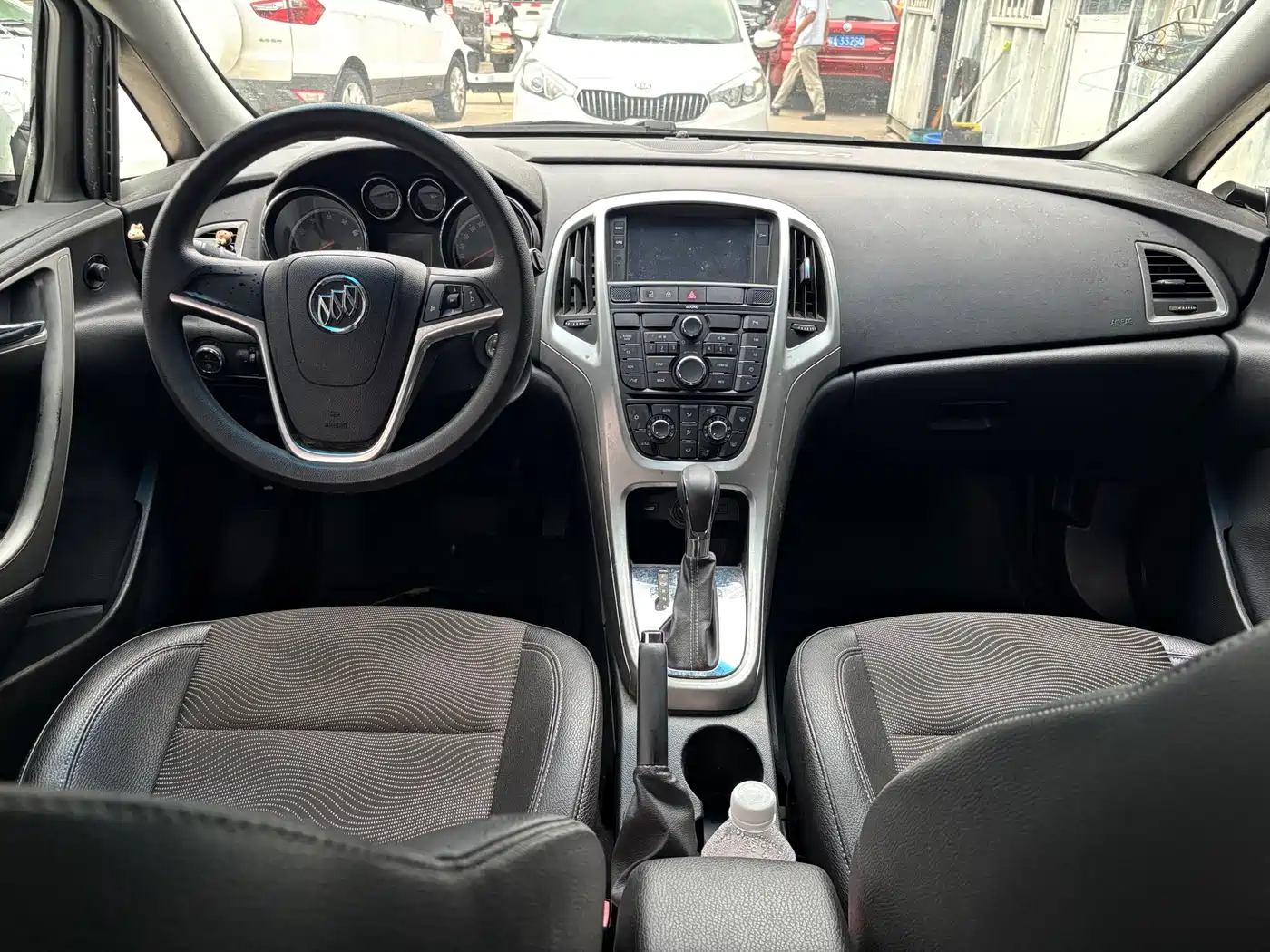 Photo 8 - Buick Excelle