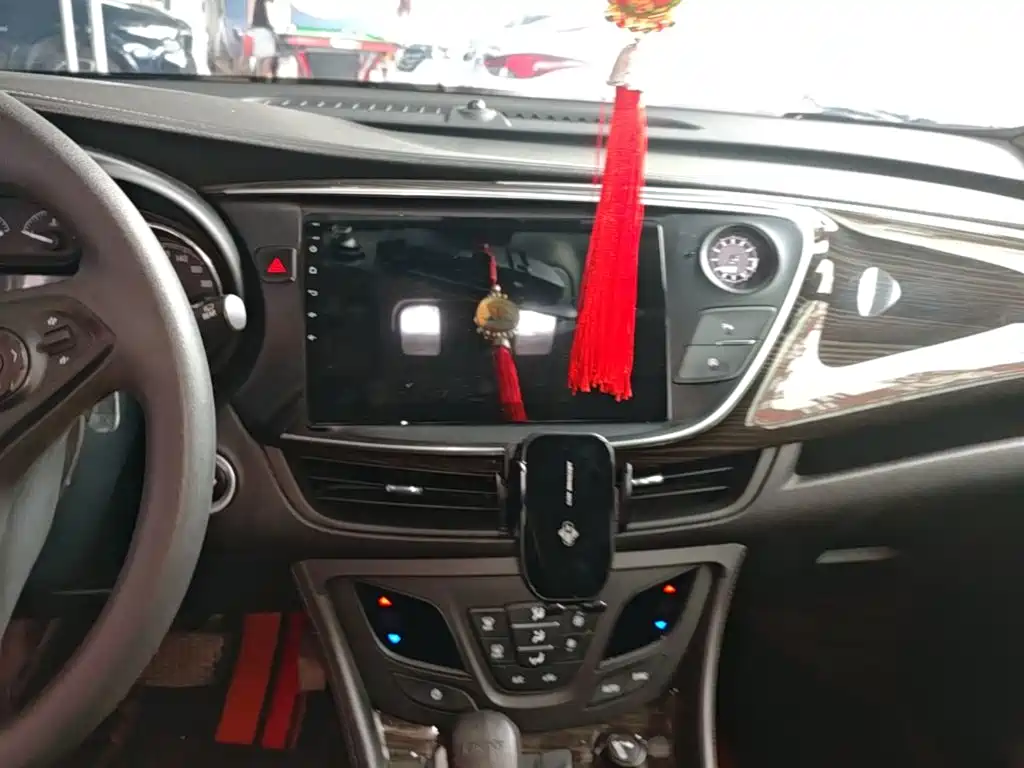 Фото 13 - Buick Envision Plus