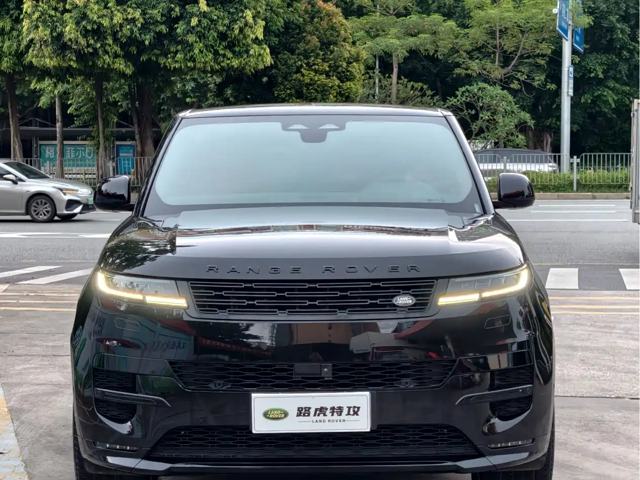 Land Rover Range Rover Sport 2025 2025 400PS Dynamic SE