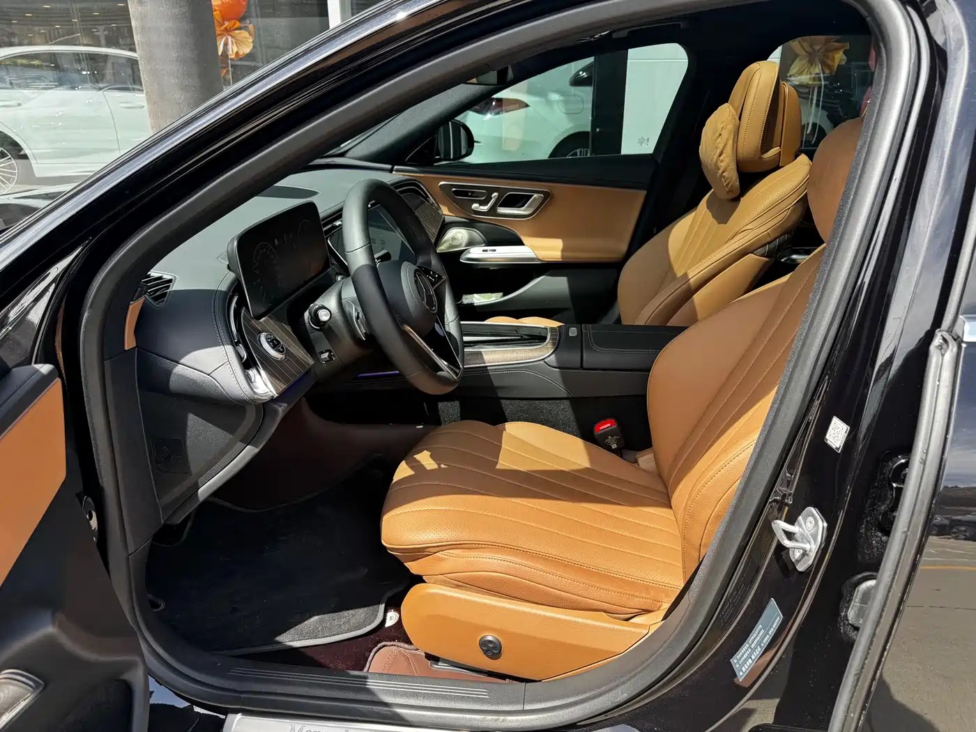 Mercedes-Benz E-Class 2025 E 300 L Fashion фото 4