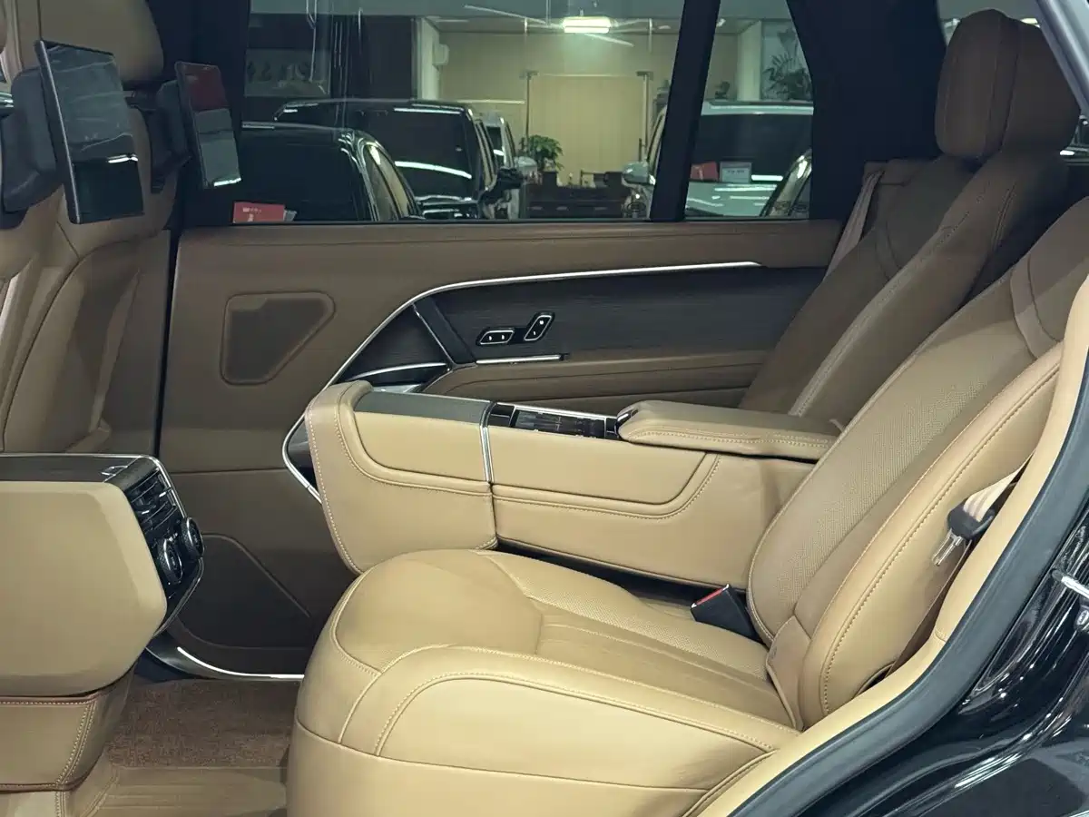 Фото 9 - Land Rover Range Rover