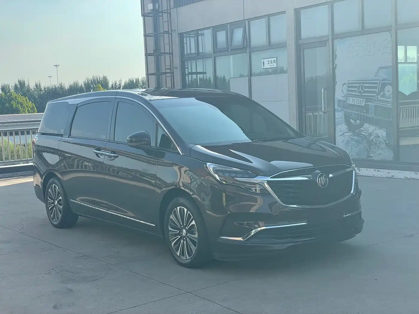 Фото 3 - Buick GL8