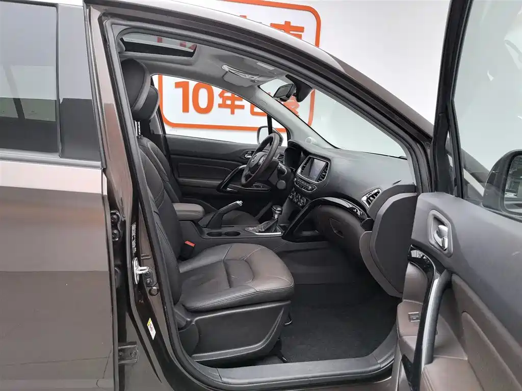 GAC Trumpchi Trumpchi GS4 2015 200T G-DCT Premium Edition фото 23