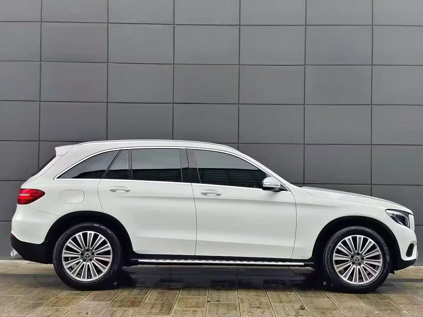 Mercedes-Benz GLC 2016 GLC 200 4MATIC фото 4