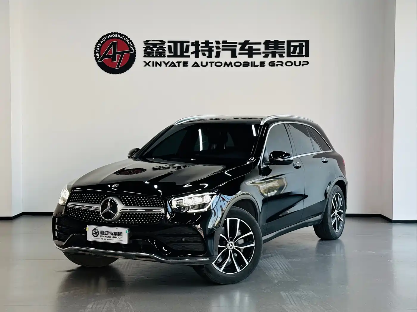MERCEDES-BENZ GLC