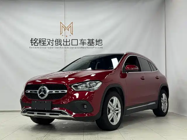 Mercedes-Benz GLA 2022 Model GLA 180 — фото 1