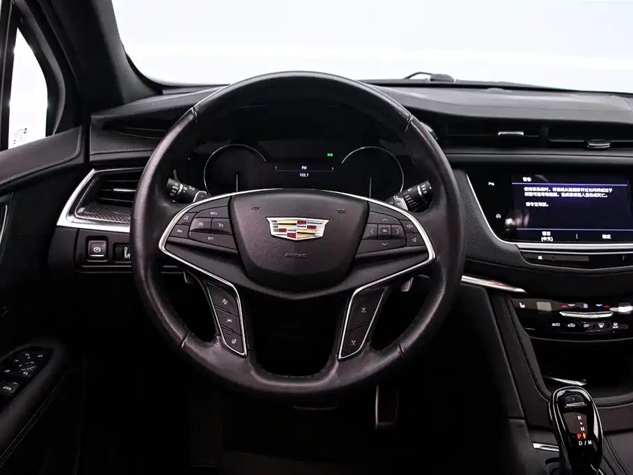 Cadillac XT5 2024 2.0T AWD Luxury (Hummingbird Edition) фото 7