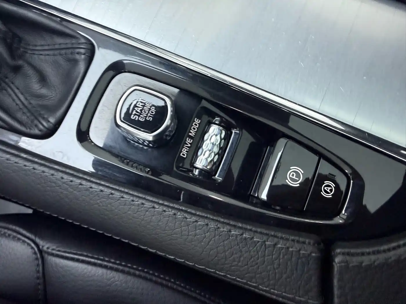 Фото 17 - Volvo XC90