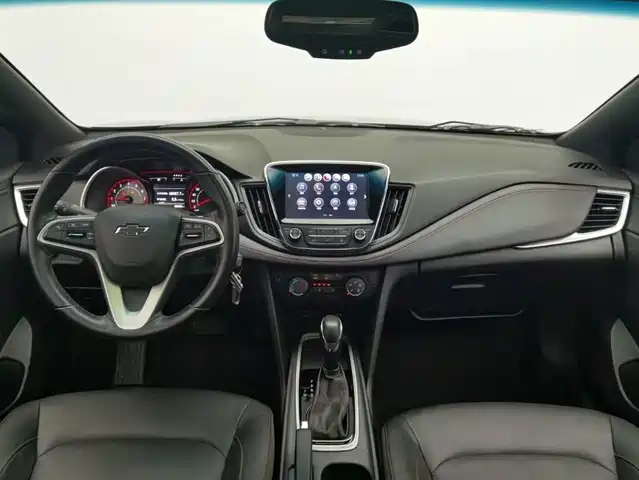 Chevrolet Monza 2019 RS 330T Auto Smooth Edition China VI — фото 5