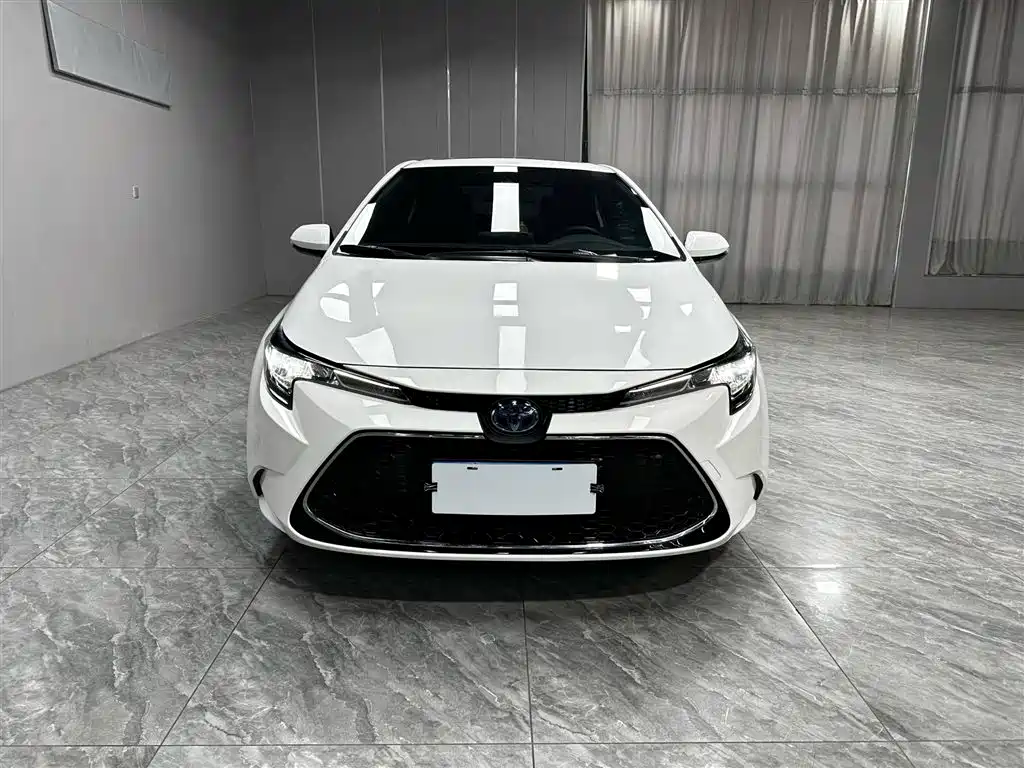 Toyota Levin 2022 Dual Engine 1.8H E-CVT Luxury Edition фото 2