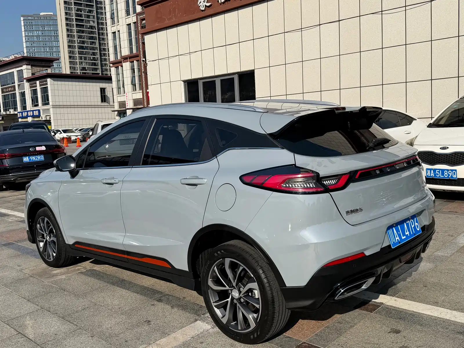 Фото 13 - Geely Emgrand S
