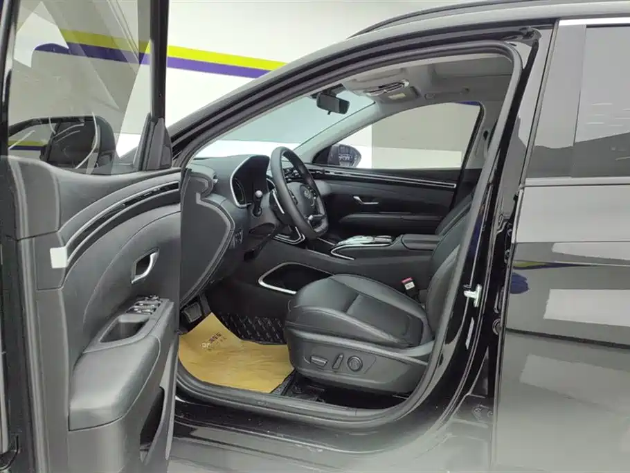Hyundai Tucson 2023 Tucson L 1.5T Automatic 2WD DLX Luxury Edition фото 9