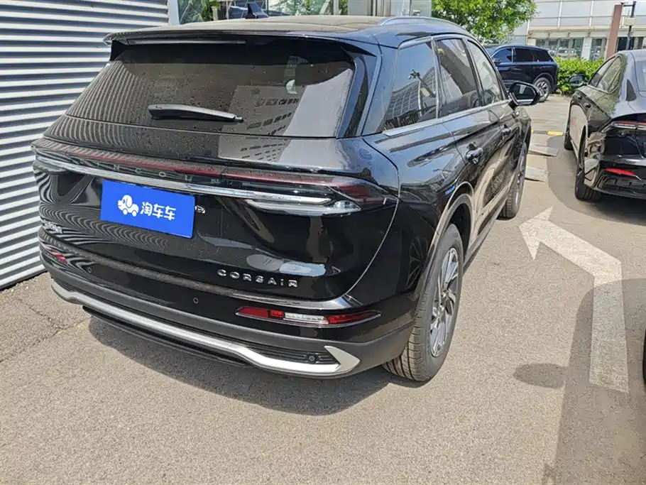 LINCOLN ADVENTURER