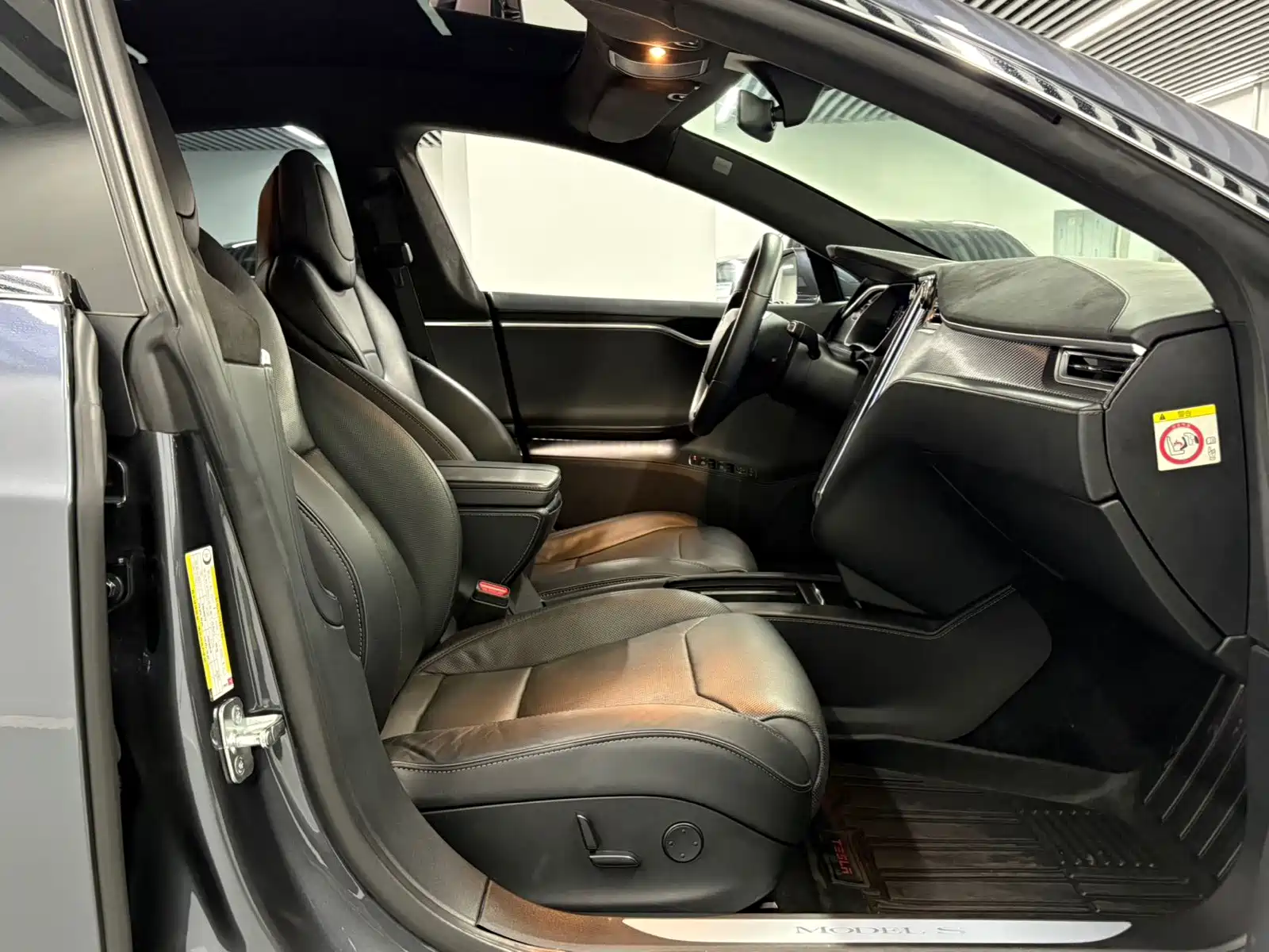 Фото 6 - Tesla Model S
