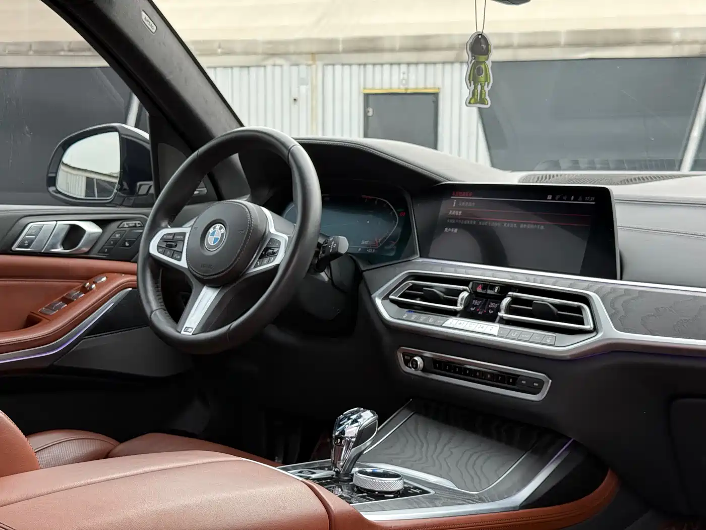 BMW X7 2021 xDrive40i Premium M Sport Package фото 18