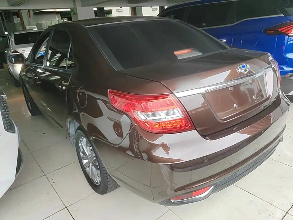 Photo 5 - Geely Vision