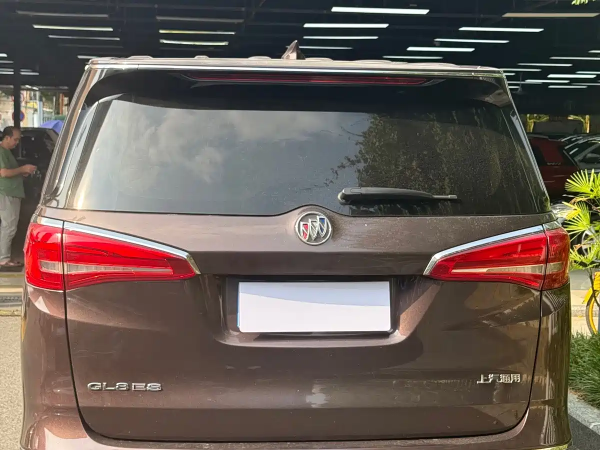 Фото 6 - Buick GL8