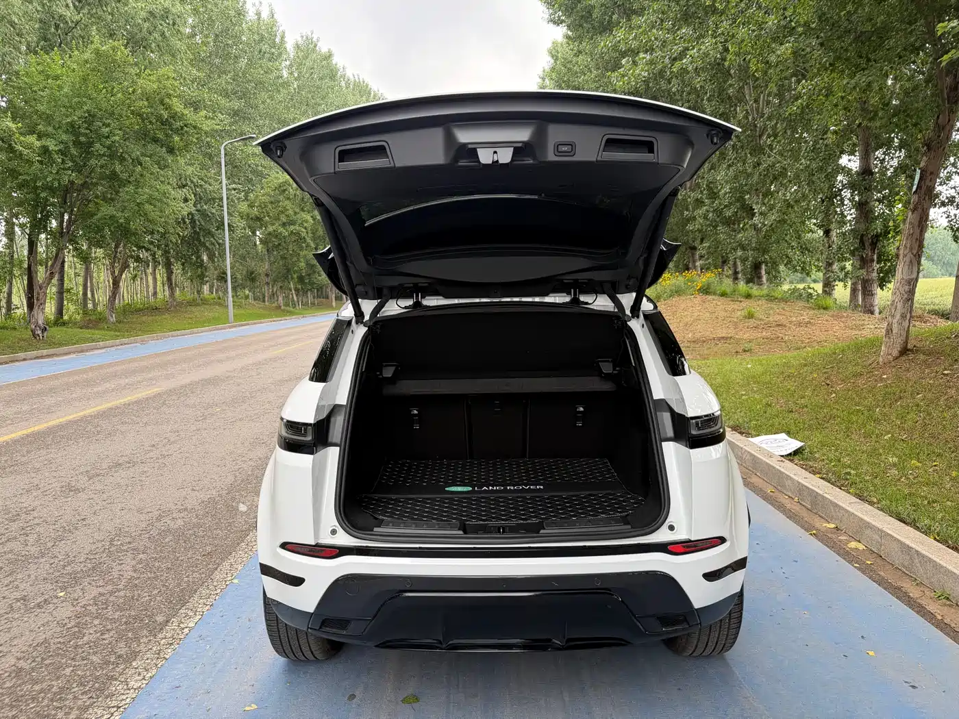 Land Rover Range Rover Evoque 2022 Range Rover Evoque L 249PS R-Dynamic Luxury Edition фото 13
