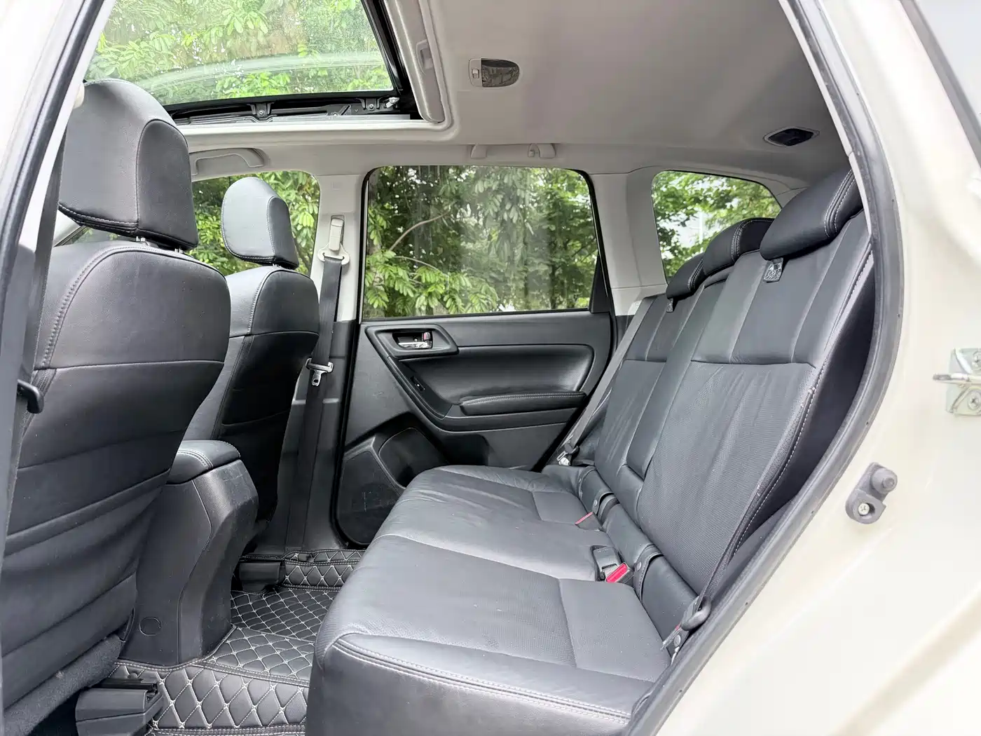 Subaru Forester 2014 2.5i Automatic Elite Edition фото 10