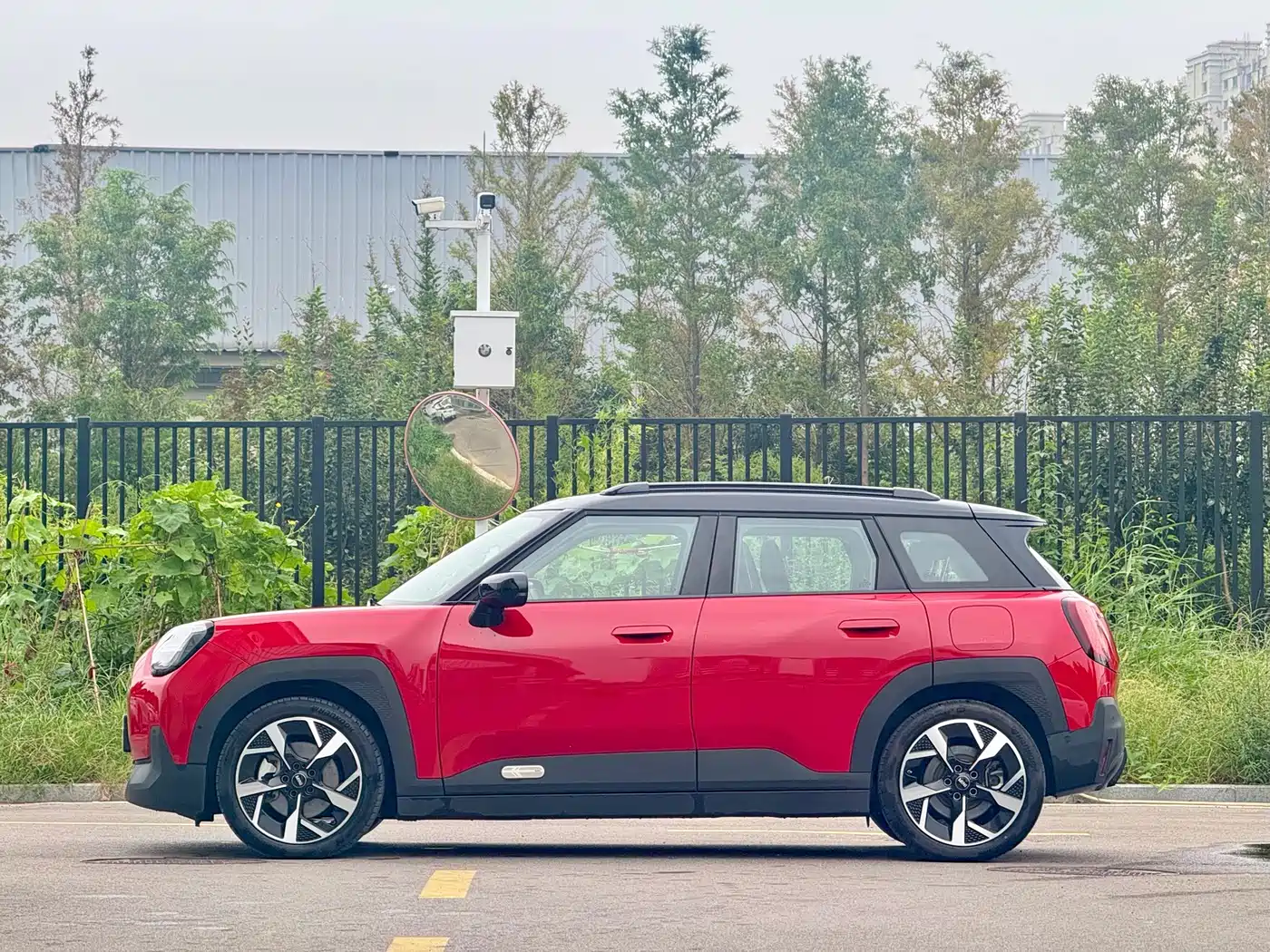 2025 MINI Aceman