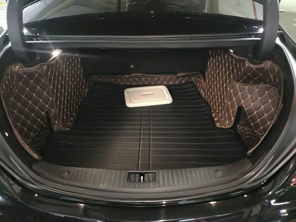 Фото 5 - Mercedes-Benz S-Class