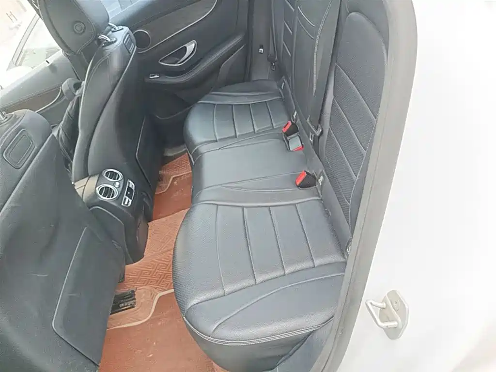 Mercedes-Benz GLC 2016 GLC 300 4MATIC Dynamic фото 24