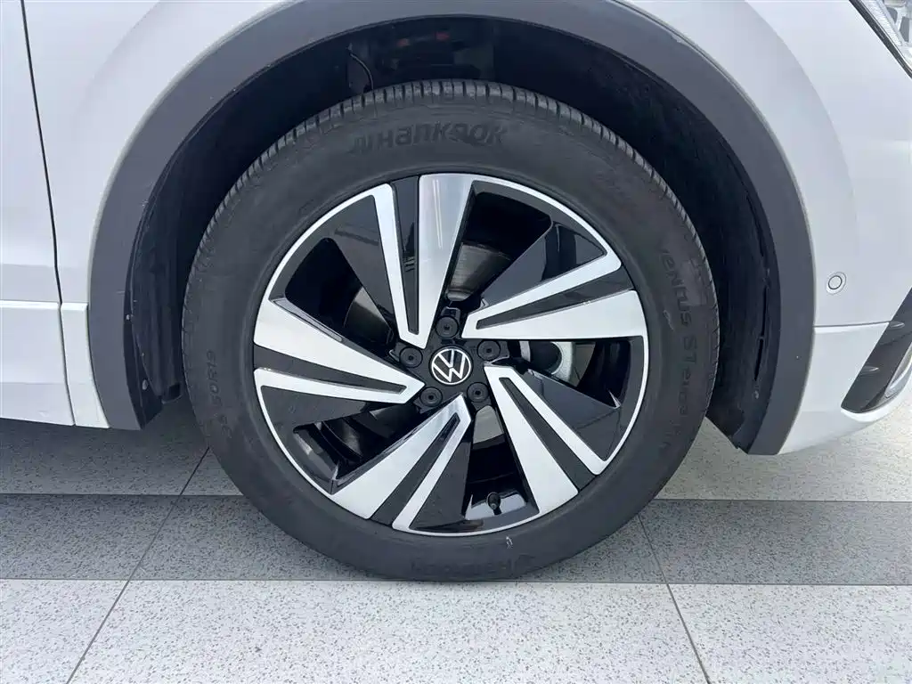 Volkswagen Tiguan X 2022 330TSI 2WD Flagship Edition фото 7