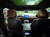 Фото 30 - Lincoln Aviator