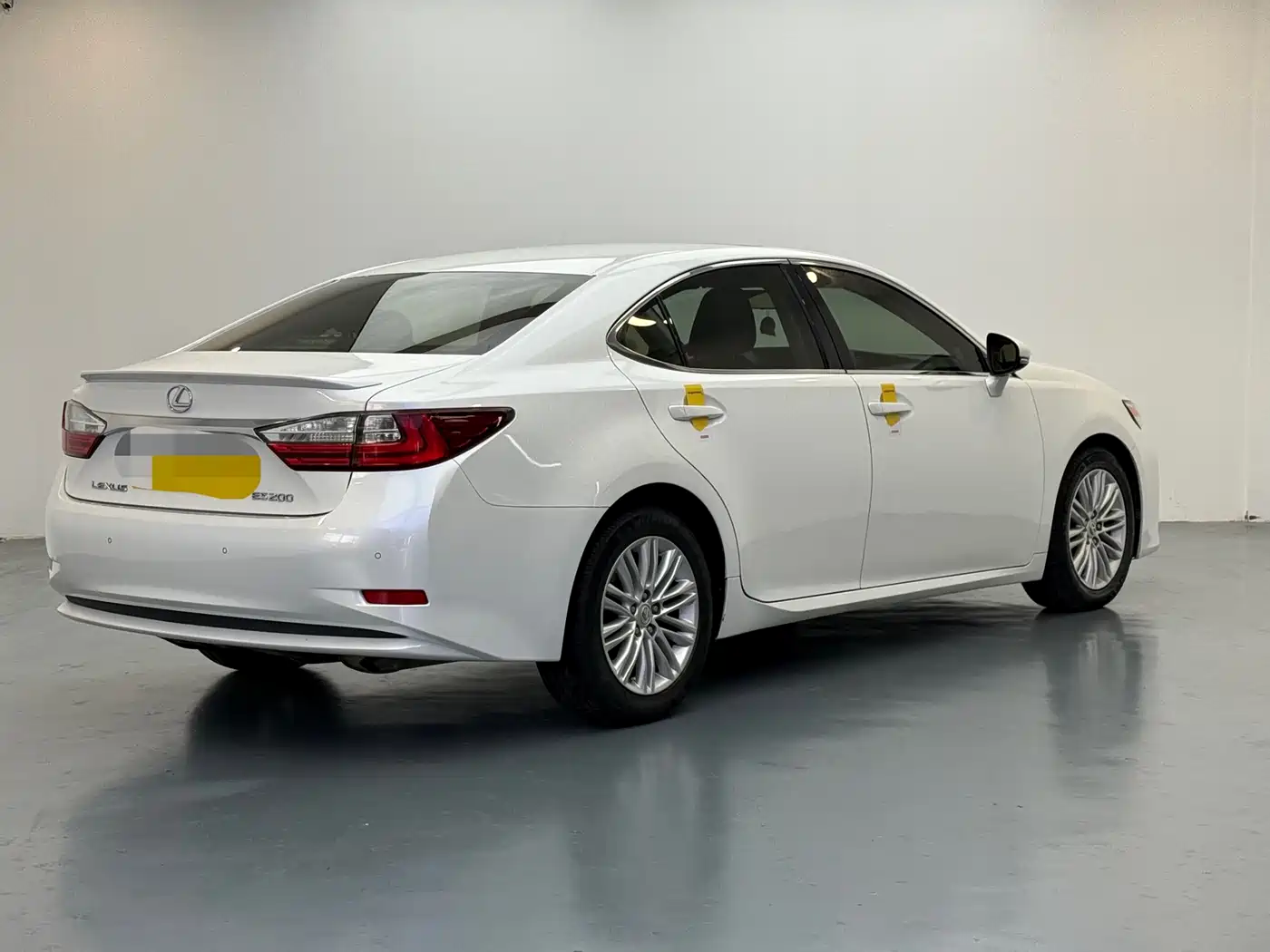 Lexus ES 2015 200 Elite Edition фото 7