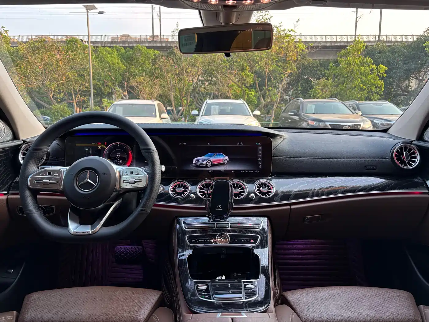 Mercedes-Benz E-Class 2019 E 200 L Sport 4MATIC фото 14