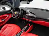 Фото 11 - Ferrari F8