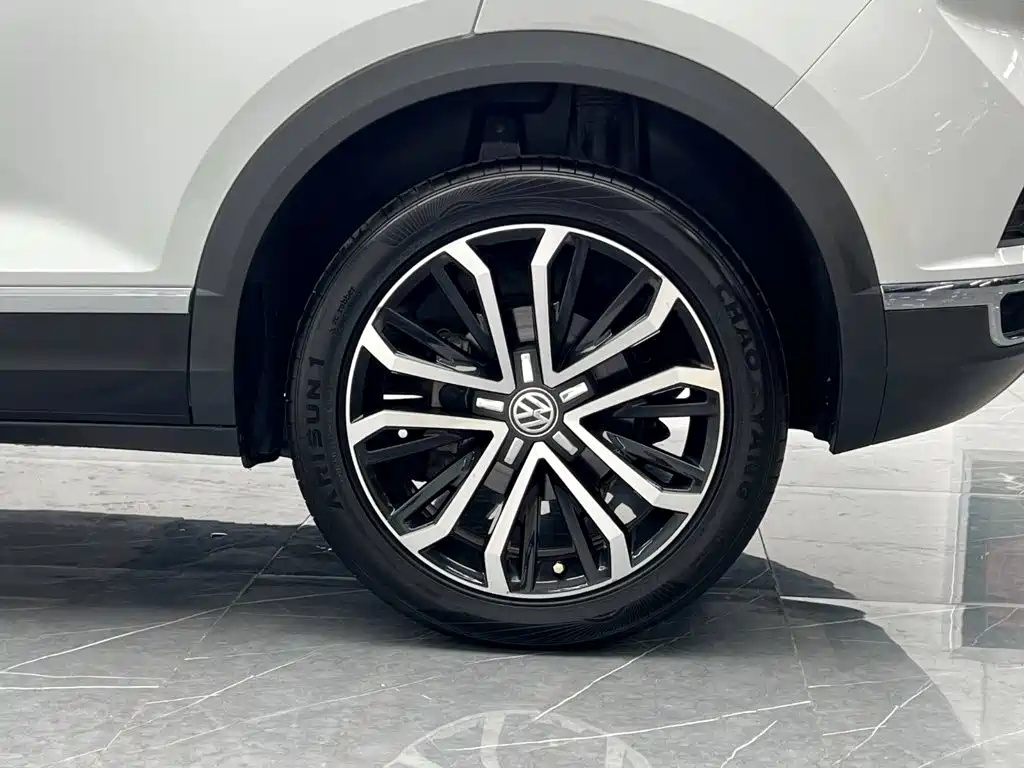 Photo 24 - Volkswagen T-ROC