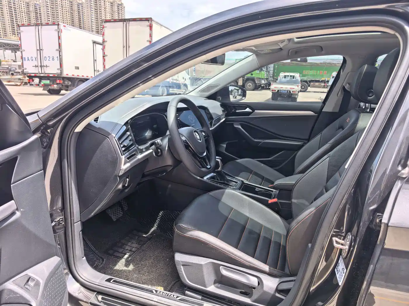 Volkswagen Sagitar 2021 280TSI DSG 30th Anniversary Edition фото 9