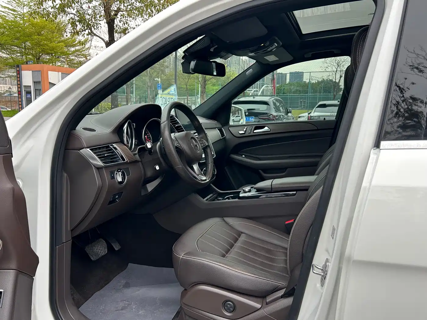Mercedes-Benz GLE 2019 GLE 320 4MATIC Luxury Collector's Edition фото 21