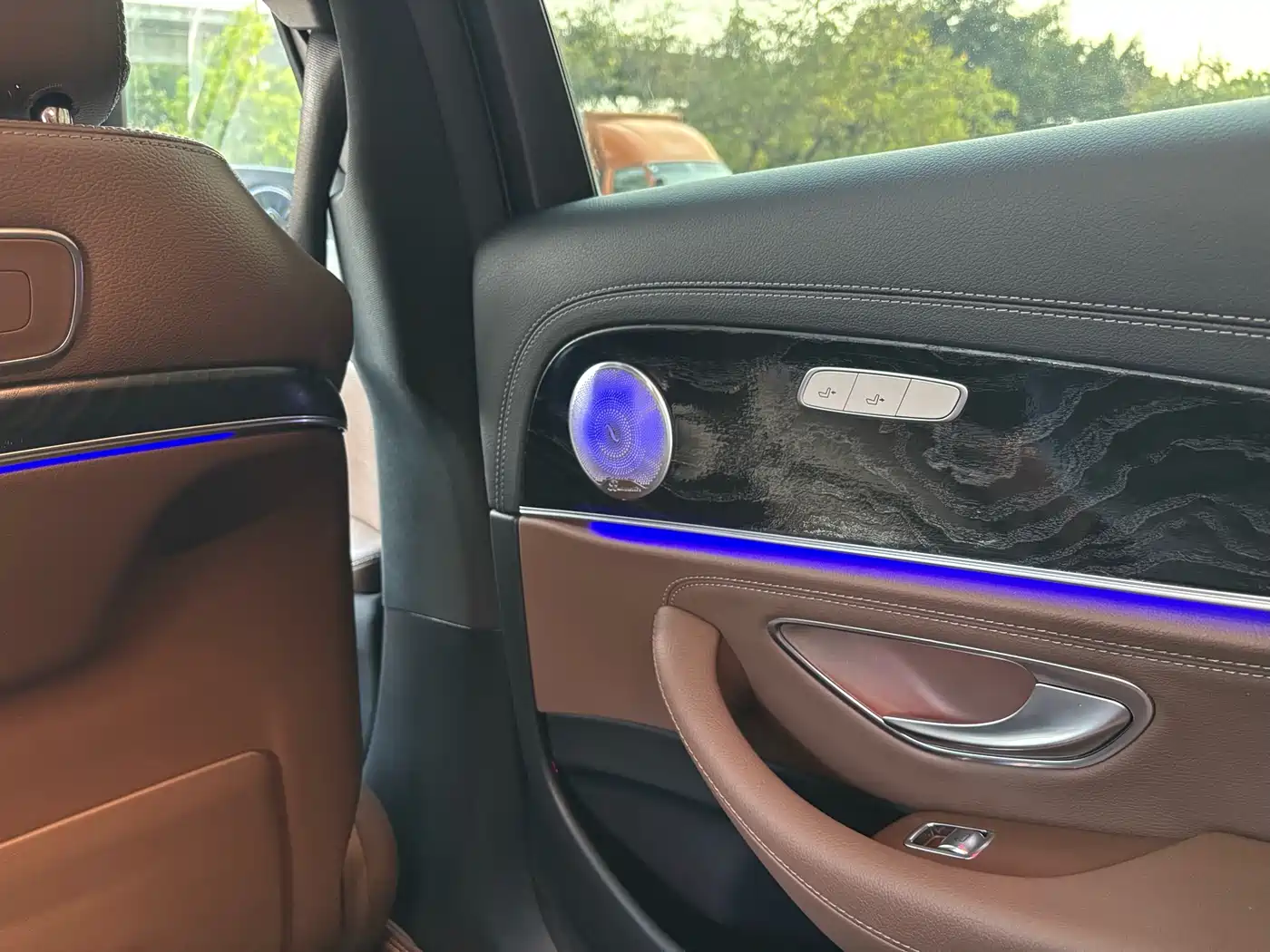 Mercedes-Benz E-Class 2019 E 200 L Sport 4MATIC фото 21