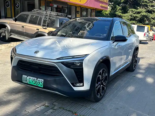  NIO NIO ES8 2022 Model 100kWh Signature 6-Seater