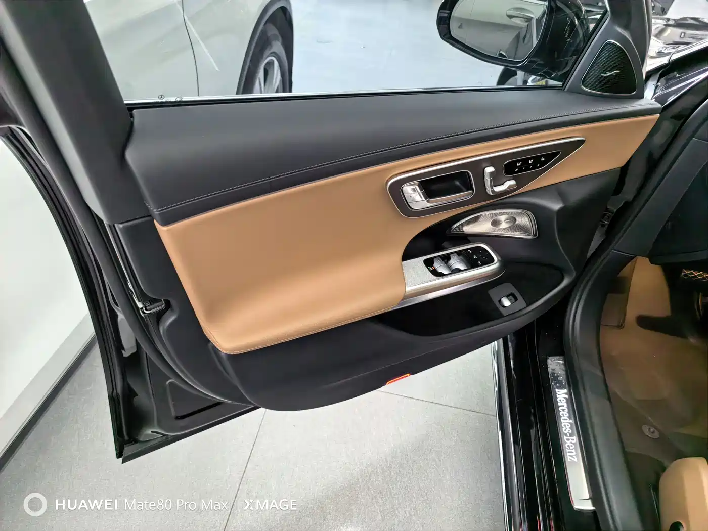 Mercedes-Benz E-Class 2024 Model E 300 L Luxury фото 7
