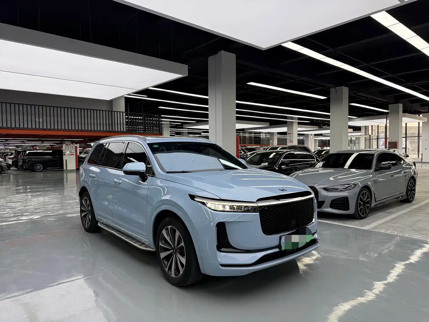 Photo 3 - Li Auto Li ONE