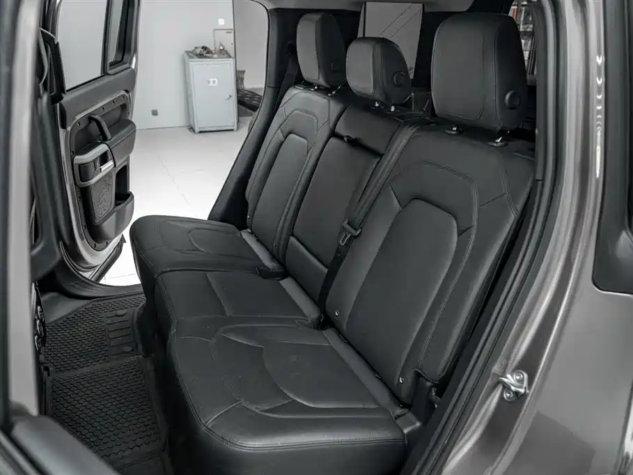 Land Rover Defender 2024 2024 110 3.0T P400 XS