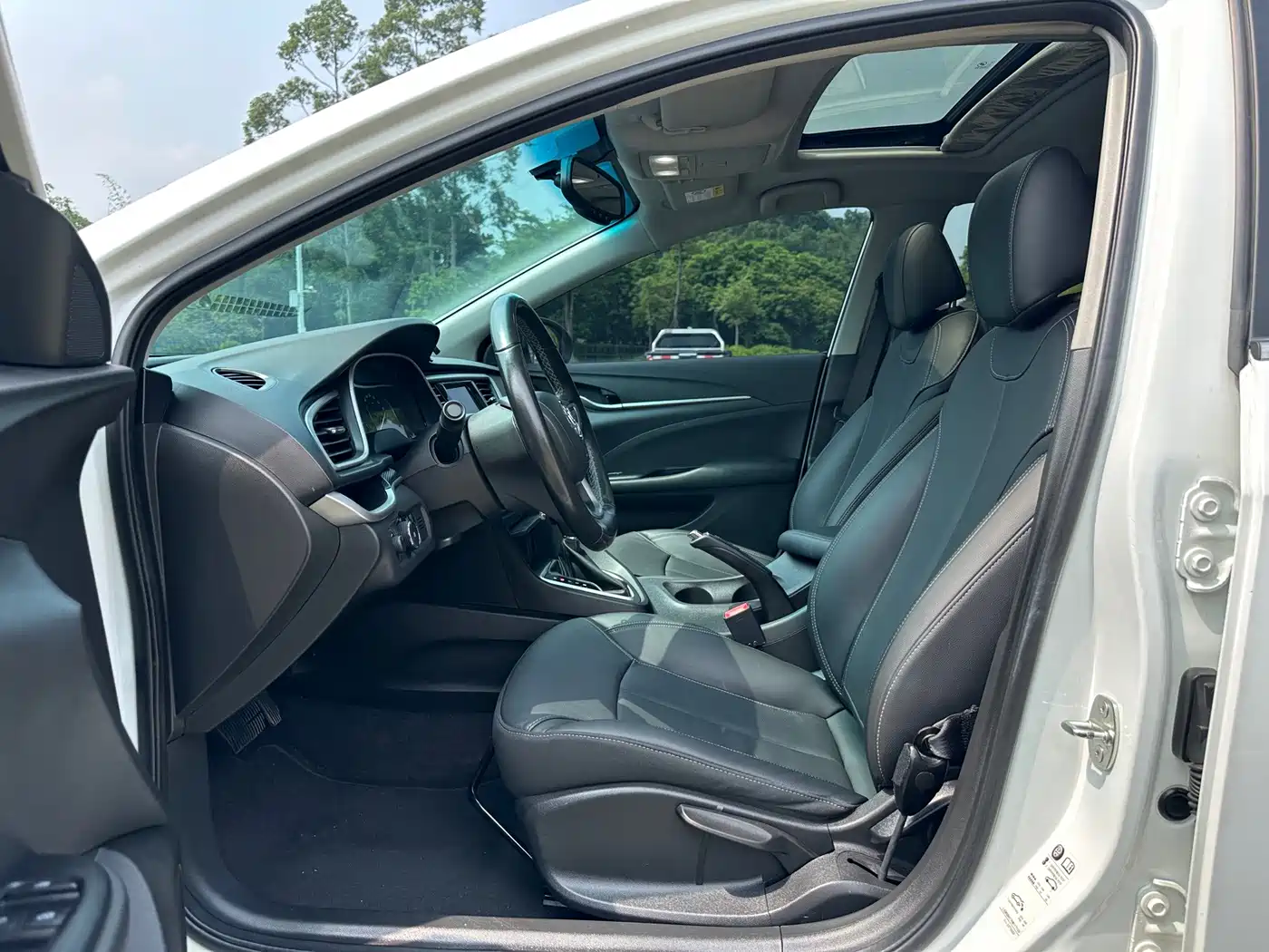 Buick Excelle GT 2019 2019 18T Automatic Connected Elite (China V)