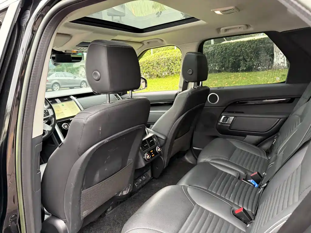 Фото 11 - Land Rover Discovery