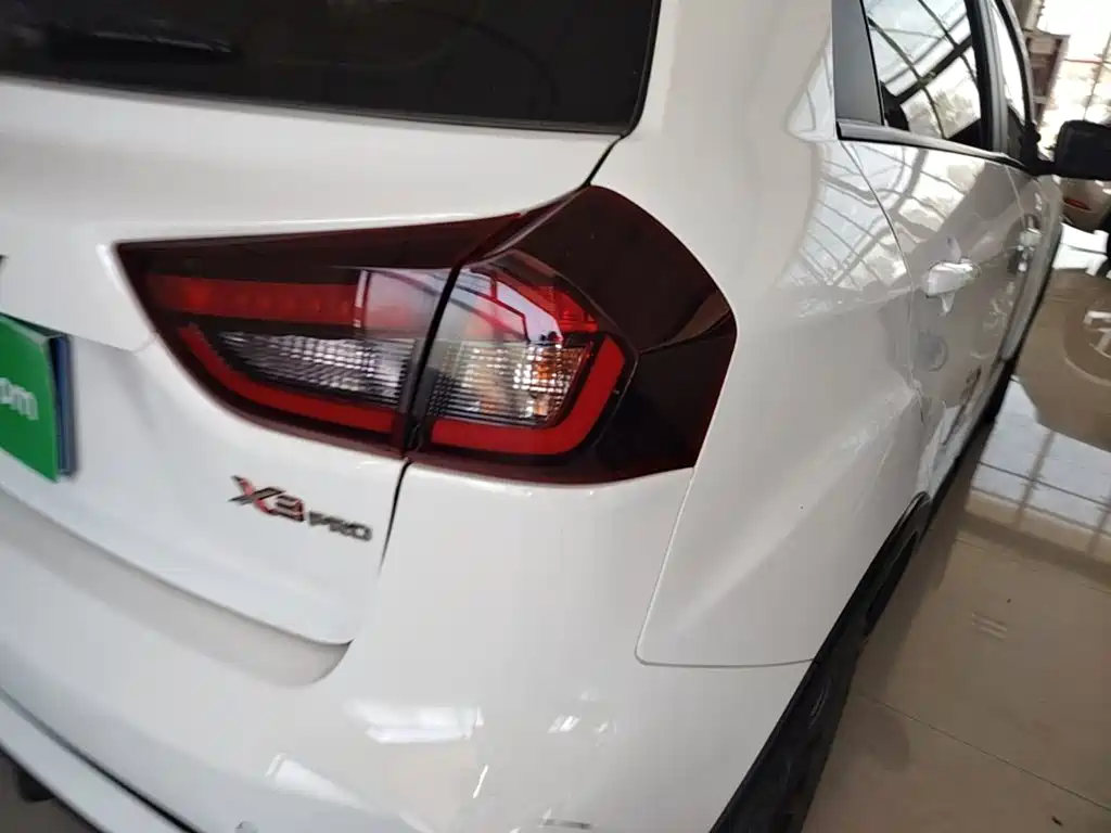 Geely Vision X3 2022 2021 PRO 1.5L CVT Premium