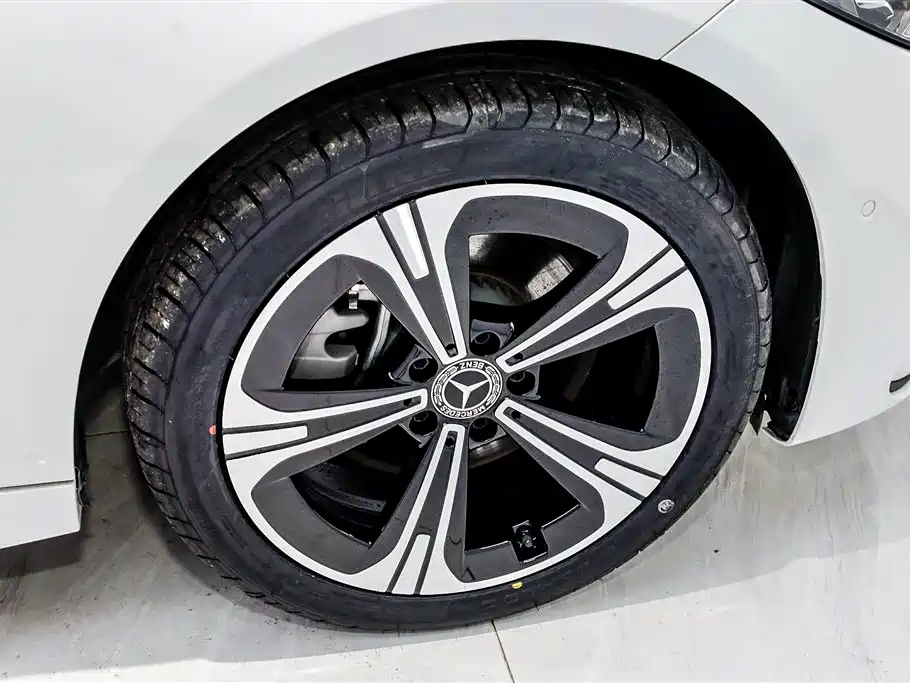 Mercedes-Benz C-Class 2022 Facelift C 260 L Night Edition Sport фото 32