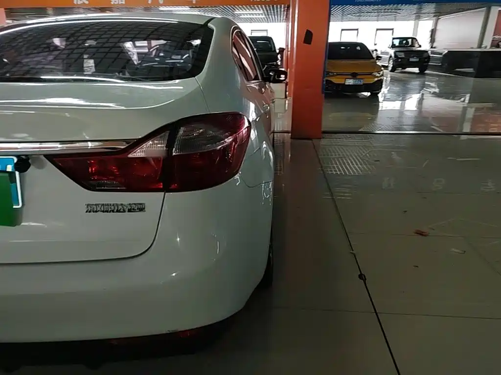 Фото 8 - Kia K3
