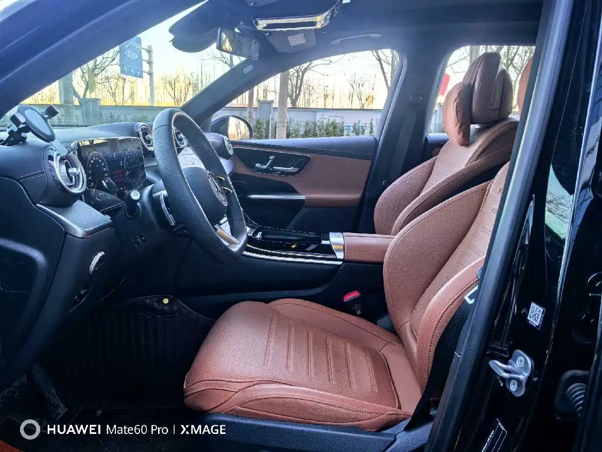 Mercedes-Benz GLC 2025 Model Year GLC 260 L 4MATIC Luxury фото 10