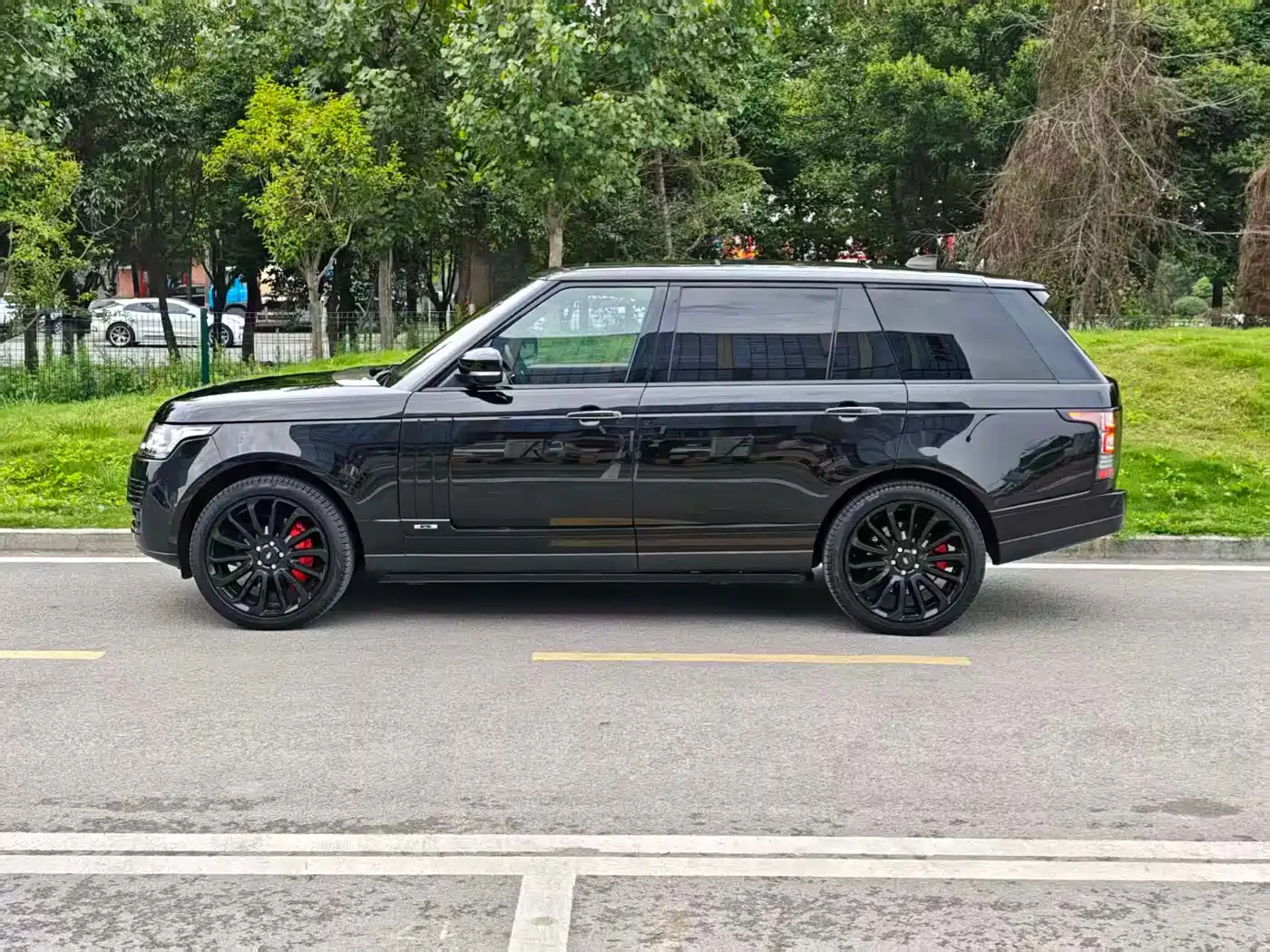 Land Rover Range Rover 2017 3.0 SC V6 AB Ultimate Autobiography LWB фото 4